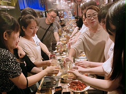 304L不锈钢供货商—无锡中兴溢德聚餐，7月加油！